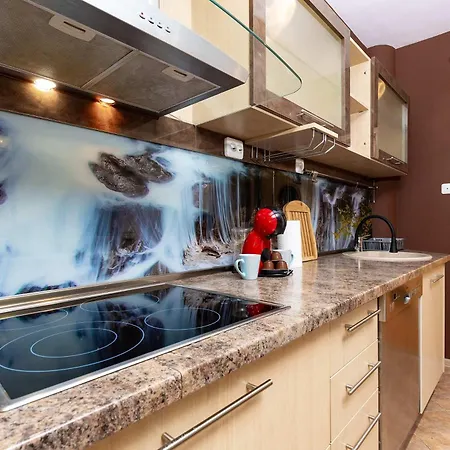 Apartamento 2br With Terrace By The Small Basilica & Old Town By Flat Manаger *