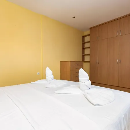 2br With Terrace By The Small Basilica & Old Town By Flat Manаger *