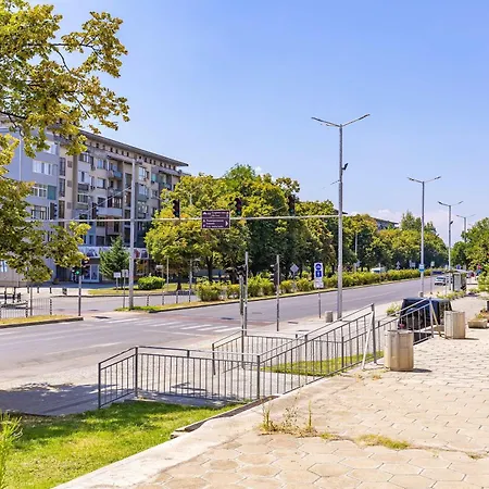 2br With Terrace By The Small Basilica & Old Town By Flat Manаger 아파트 플로브디프